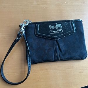 Women’s Coach Wristlet in Black